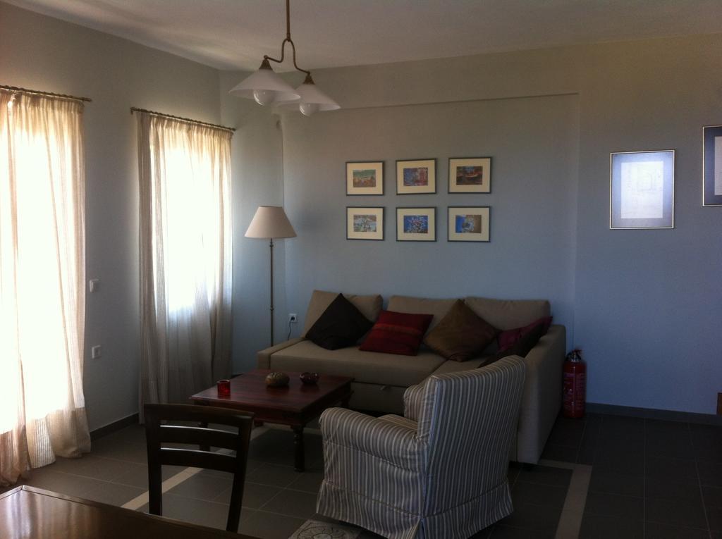 Heliades Maisonettes Митимна Номер фото